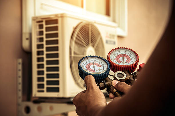 Professional Hvac technician working in Spokane, WA
